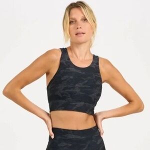 Vuori Juno sports bra, Black Camo, EUC